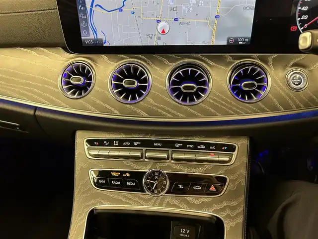 メルセデス・ベンツ ＣＬＳ２２０ｄ スポーツ エクスクルーシブPKG 岡山県 2018(平30)年 0.9万km ダイヤモンドホワイト 純正ナビ/３６０°カメラ/本革シート/シートヒーター/エアシート/パワーシート/アンビエントライト/インテリジェントライトシステム/ESP/道路標準ASST/アクティブブレーキASST/USB/レーンチェンジアシスト/ブラインドスポットアシスト/リモートパーキングアシスト/Bluetooth/アップルカープレイ/ACC/サンルーフ/HUD