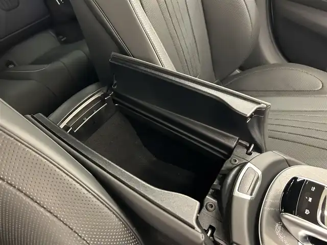 メルセデス・ベンツ ＣＬＳ２２０ｄ スポーツ エクスクルーシブPKG 岡山県 2018(平30)年 0.9万km ダイヤモンドホワイト 純正ナビ/３６０°カメラ/本革シート/シートヒーター/エアシート/パワーシート/アンビエントライト/インテリジェントライトシステム/ESP/道路標準ASST/アクティブブレーキASST/USB/レーンチェンジアシスト/ブラインドスポットアシスト/リモートパーキングアシスト/Bluetooth/アップルカープレイ/ACC/サンルーフ/HUD