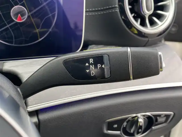 メルセデス・ベンツ ＣＬＳ２２０ｄ スポーツ エクスクルーシブPKG 福岡県 2018(平30)年 0.9万km ダイヤモンドホワイト ガラス・スライディングルーフ/エクスクルーシブパッケージ/本革シート/ヘッドアップディスプレイ/Burmesterサラウンドサウンドシステム/シートベンチレーター(前席)/AIR BODY CONTROL/レーダーセーフティパッケージ/アクティブディスタンスアシスト・ディストロニック/(自動再発進機能付)/アクティブステアリングアシスト/アクティブレーンチェンジングアシスト/アクティブエマージェンシーストップアシスト/PRE-SAFEインパルスサイド/PRE-SAFEサウンド/緊急回避補助システム/渋滞時緊急ブレーキ機能/アクティブブラインドスポットアシスト/アクティブレーンキーピングアシスト/PRE-SAFEプラス(被害軽減ブレーキ付後方衝突警告)/トラフィックアシストサイン/360°カメラシステム/エアバランスパッケージ/空気洗浄機能、パフュームアトマイザー付/アンビエントライト(64色)/メモリー付きパワーシート/シートヒーター(後席)/COMANDシステム/12.3インチワイドディスプレイ/HDDナビ/AM/FM/地デジ/AppleCarPlay/Android Auto/保証書/取説/スペアキー/ETC2.0