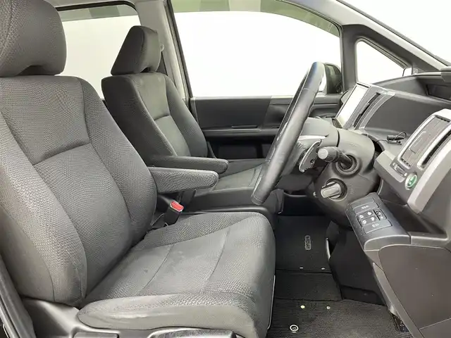 ホンダ ステップワゴン スパーダ Z 宮城県 2013(平25)年 6.5万km プレミアムスパークルブラックパール 純正ナビ/（VXM-135VFNi)/ETC/バックカメラ/両側パワースライドドア/フルセグTV/オートライト/純正フロアマット/パドルシフト/社外15インチアルミホイール