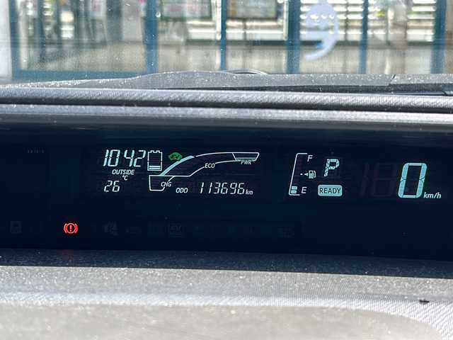 トヨタ アクア G 愛知県 2014(平26)年 11.4万km コバルトブルーメタリック 登録時走行距離113696km/社外7インチメモリナビ/(Bluetooth/フルセグTV/DVD/HDMI)/バックカメラ/ドラレコ前/ETC/ヘッドランプレベライザー/電格ミラー/革巻きステアリング/肘置き/純正フロアマット/社外ドアバイザー/リモコンキー/取説/保証書