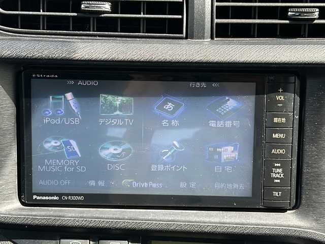 トヨタ アクア G 愛知県 2014(平26)年 11.4万km コバルトブルーメタリック 登録時走行距離113696km/社外7インチメモリナビ/(Bluetooth/フルセグTV/DVD/HDMI)/バックカメラ/ドラレコ前/ETC/ヘッドランプレベライザー/電格ミラー/革巻きステアリング/肘置き/純正フロアマット/社外ドアバイザー/リモコンキー/取説/保証書