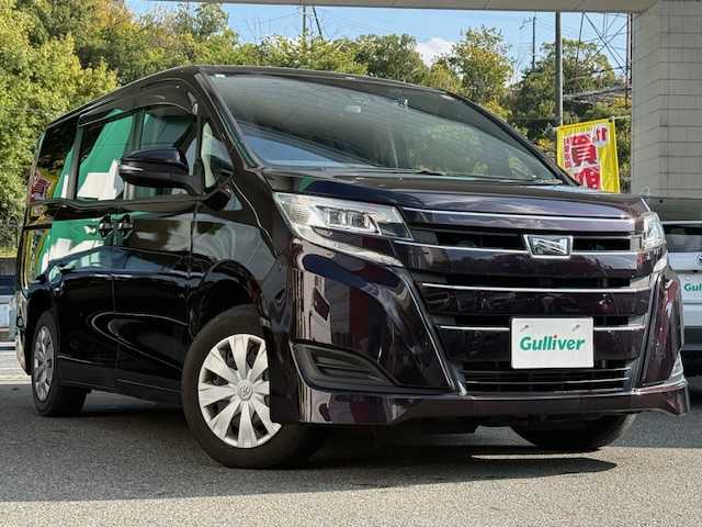 トヨタ ノア X 大阪府 2021(令3)年 5万km ボルドーマイカメタリック /社外ナビ（AVIC－RZ811）/・フルTV/BT/SD/CD/DVD//社外フリップダウンモニター【アルパイン】//バックカメラ//USB充電//ステアリングスイッチ//クルーズコントロール//アイドリングストップ//オートハイビーム//衝突軽減ブレーキ//レーンキープアシスト//片側パワースライドドア//ビルトインETC//プッシュスタート//スマートキー//前後ドラレコ【ZDR-015】