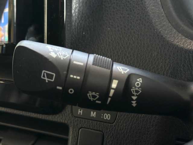 トヨタ ノア X 大阪府 2021(令3)年 5万km ボルドーマイカメタリック /社外ナビ（AVIC－RZ811）/・フルTV/BT/SD/CD/DVD//社外フリップダウンモニター【アルパイン】//バックカメラ//USB充電//ステアリングスイッチ//クルーズコントロール//アイドリングストップ//オートハイビーム//衝突軽減ブレーキ//レーンキープアシスト//片側パワースライドドア//ビルトインETC//プッシュスタート//スマートキー//前後ドラレコ【ZDR-015】