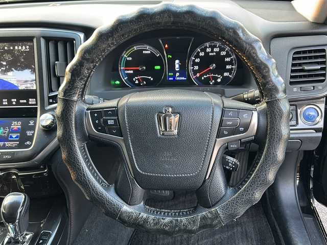 トヨタ クラウン ハイブリッド アスリートS 石川県 2014(平26)年 13.1万km ブラック クリアランスソナー/純正HDDナビ/【フルセグTV・Bluetooth・CD・DVD】/バックカメラ/USB入力端子/エンジンプッシュスタート/・スマートキー/キセノンヘッドライト/・オートライト/・フォグランプ/ビルトインETC/前席シートヒーター/前席パワーシート/社外AWスタッドレスタイヤ車載/保証書/取扱説明書