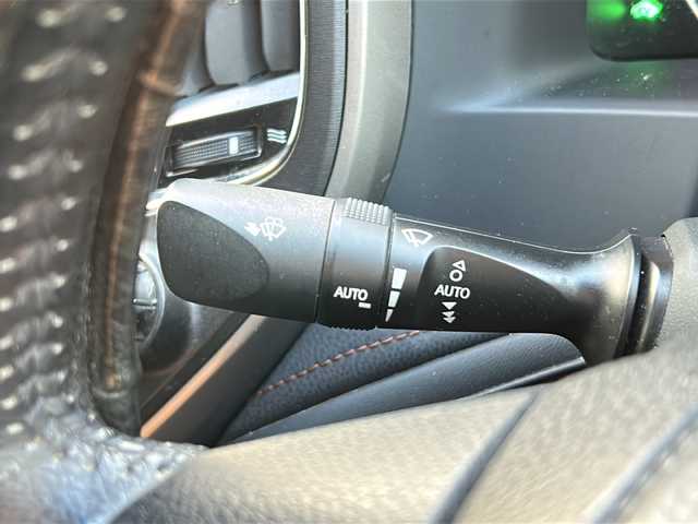 トヨタ クラウン ハイブリッド アスリートS 石川県 2014(平26)年 13.1万km ブラック クリアランスソナー/純正HDDナビ/【フルセグTV・Bluetooth・CD・DVD】/バックカメラ/USB入力端子/エンジンプッシュスタート/・スマートキー/キセノンヘッドライト/・オートライト/・フォグランプ/ビルトインETC/前席シートヒーター/前席パワーシート/社外AWスタッドレスタイヤ車載/保証書/取扱説明書