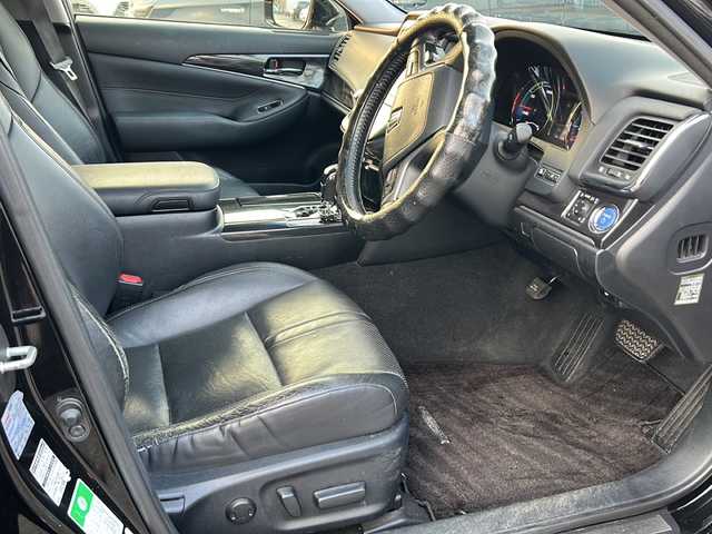 トヨタ クラウン ハイブリッド アスリートS 石川県 2014(平26)年 13.1万km ブラック クリアランスソナー/純正HDDナビ/【フルセグTV・Bluetooth・CD・DVD】/バックカメラ/USB入力端子/エンジンプッシュスタート/・スマートキー/キセノンヘッドライト/・オートライト/・フォグランプ/ビルトインETC/前席シートヒーター/前席パワーシート/社外AWスタッドレスタイヤ車載/保証書/取扱説明書