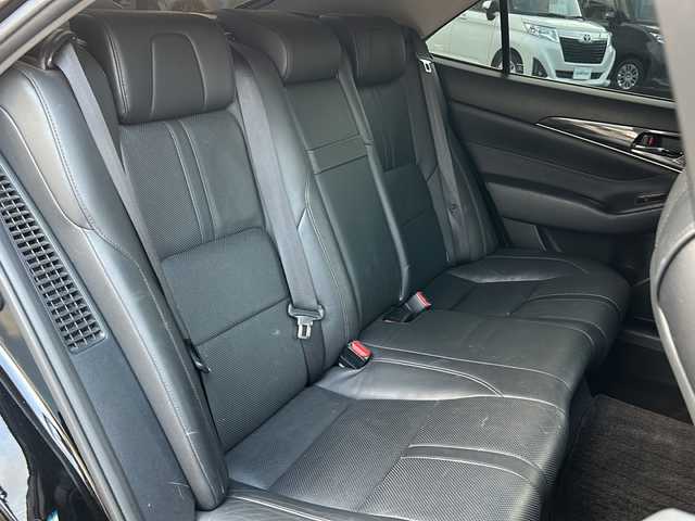 トヨタ クラウン ハイブリッド アスリートS 石川県 2014(平26)年 13.1万km ブラック クリアランスソナー/純正HDDナビ/【フルセグTV・Bluetooth・CD・DVD】/バックカメラ/USB入力端子/エンジンプッシュスタート/・スマートキー/キセノンヘッドライト/・オートライト/・フォグランプ/ビルトインETC/前席シートヒーター/前席パワーシート/社外AWスタッドレスタイヤ車載/保証書/取扱説明書