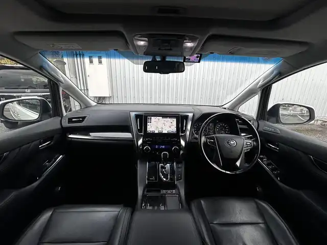 トヨタ アルファード SA Cパッケージ 静岡県 2017(平29)年 15.2万km ホワイトパールクリスタルシャイン ~JBLサウンド~/ユーザー買取車両/純正メーカーOPナビ/　【CD/DVD/BT/地デジフルセグTV】/純正18インチAW/純正LEDヘッドライト/純正フリップダウンモニター/黒本革シート/シートヒーター/Wサンルーフ/全方位カメラ/レーダークルーズコントロール/プリクラッシュセーフティシステム/ビルトインETC2.0/ウッドコンビステアリング/両側パワースライドドア/パワーバックドア/ステアリングヒーター/2列目オットマン/電動パーキングブレーキ/オートホールド/新車時保証書/取扱説明書/スペアキー×1