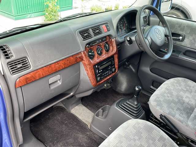 ホンダ バモス L 青森県 2005(平17)年 11万km パープリッシュブルーメタリック 4WD/5速マニュアル車/純正CD/MD/キーレス/純正フロアマット/リアスポイラー
