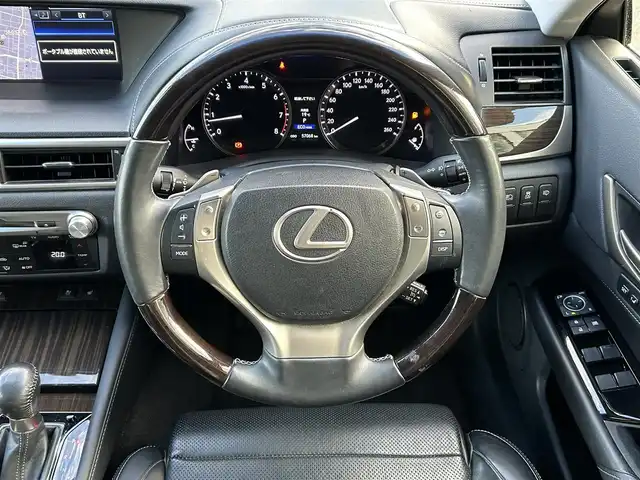 レクサス ＧＳ 350 バージョンL 愛媛県 2013(平25)年 5.7万km スターライトブラックガラスフレーク 登録時走行距離：57007km/メーカーOP純正ナビ/ビルトインETC/バックカメラ/クルコン/パドルシフト/パーキングアシスト/衝突軽減システム/盗難防止装置/横滑り防止装置/サンルーフ/D+Nシートヒーター/D+Nパワーシート/オートライト/オートハイビーム/エンジンスタートボタン/スマートキー/純正フロアマット