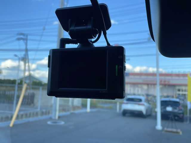 トヨタ ハイラックス Z 山口県 2023(令5)年 2.2万km アティチュードブラックマイカ ワンオーナー/4WD/ディーゼル/純正メーカーナビ/・AM/FM/Bluetooth/パノラミックビューモニター/ドライブレコーダー/ETC/トヨタセーフティセンス/・プリクラッシュセーフティ/・レーンディパーチャーアラート/・レーダークルーズコントロール/・ロードサインアシスト/・先行車発進告知機能/・ドライブスタートコントロール/クリアランスソナー/バックソナー/ダウンヒルアシスト/スマートキー/スペアキー/トノカバー/純正LEDヘッドライト/純正17インチAW