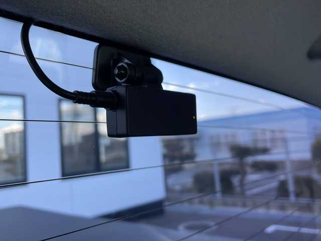 トヨタ ハイラックス Z 山口県 2023(令5)年 2.2万km アティチュードブラックマイカ ワンオーナー/4WD/ディーゼル/純正メーカーナビ/・AM/FM/Bluetooth/パノラミックビューモニター/ドライブレコーダー/ETC/トヨタセーフティセンス/・プリクラッシュセーフティ/・レーンディパーチャーアラート/・レーダークルーズコントロール/・ロードサインアシスト/・先行車発進告知機能/・ドライブスタートコントロール/クリアランスソナー/バックソナー/ダウンヒルアシスト/スマートキー/スペアキー/トノカバー/純正LEDヘッドライト/純正17インチAW