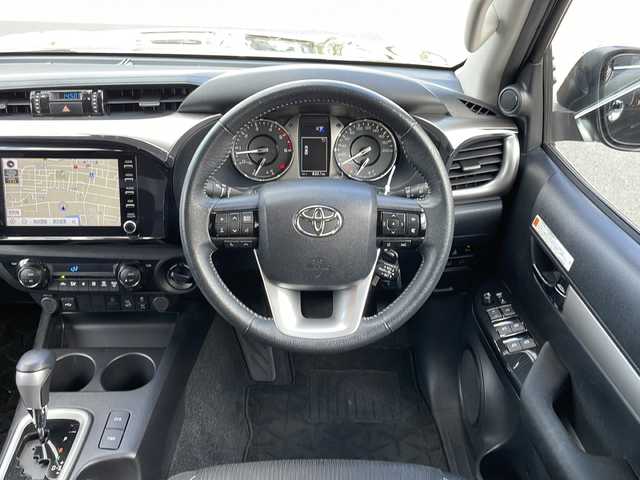 トヨタ ハイラックス Z 山口県 2023(令5)年 2.2万km アティチュードブラックマイカ ワンオーナー/4WD/ディーゼル/純正メーカーナビ/・AM/FM/Bluetooth/パノラミックビューモニター/ドライブレコーダー/ETC/トヨタセーフティセンス/・プリクラッシュセーフティ/・レーンディパーチャーアラート/・レーダークルーズコントロール/・ロードサインアシスト/・先行車発進告知機能/・ドライブスタートコントロール/クリアランスソナー/バックソナー/ダウンヒルアシスト/スマートキー/スペアキー/トノカバー/純正LEDヘッドライト/純正17インチAW