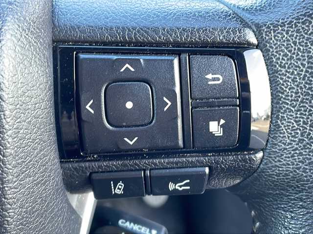 トヨタ ハイラックス Z 山口県 2023(令5)年 2.2万km アティチュードブラックマイカ ワンオーナー/4WD/ディーゼル/純正メーカーナビ/・AM/FM/Bluetooth/パノラミックビューモニター/ドライブレコーダー/ETC/トヨタセーフティセンス/・プリクラッシュセーフティ/・レーンディパーチャーアラート/・レーダークルーズコントロール/・ロードサインアシスト/・先行車発進告知機能/・ドライブスタートコントロール/クリアランスソナー/バックソナー/ダウンヒルアシスト/スマートキー/スペアキー/トノカバー/純正LEDヘッドライト/純正17インチAW