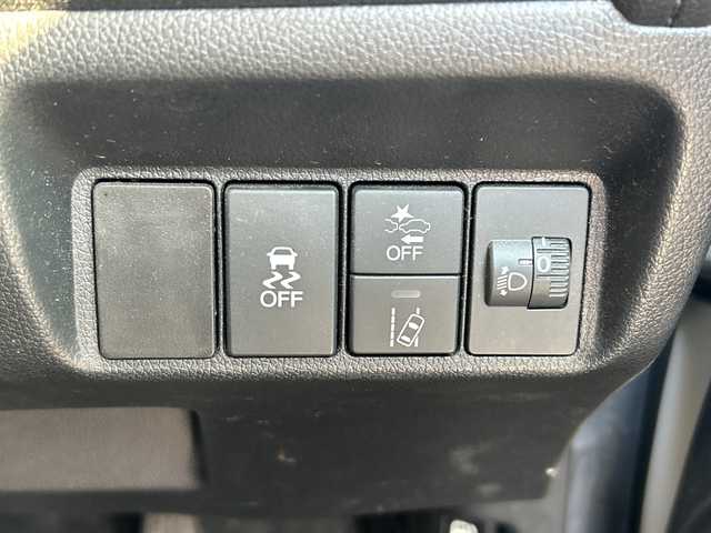 ホンダ シャトル G ホンダセンシング 鹿児島県 2019(平31)年 4.7万km プラチナホワイトパール クルーズコントロール/レーンキープアシスト/CD再生/パワーステアリング/保証書/取扱説明書/記録簿/アイドリングストップ/スペアキー/ミュージックプレイヤー接続/フルフラットシート/純正フロアマット/横滑り防止装置/衝突被害軽減システム