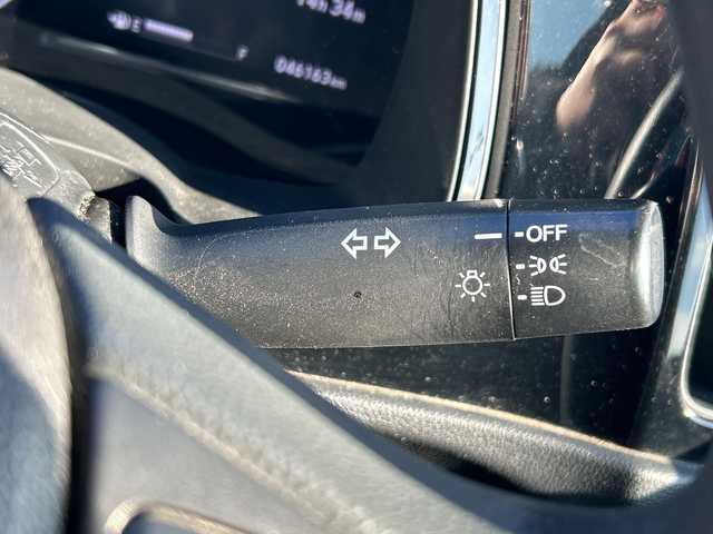 ホンダ シャトル G ホンダセンシング 鹿児島県 2019(平31)年 4.7万km プラチナホワイトパール クルーズコントロール/レーンキープアシスト/CD再生/パワーステアリング/保証書/取扱説明書/記録簿/アイドリングストップ/スペアキー/ミュージックプレイヤー接続/フルフラットシート/純正フロアマット/横滑り防止装置/衝突被害軽減システム