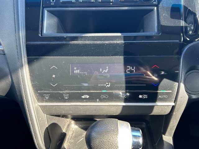 ホンダ シャトル G ホンダセンシング 鹿児島県 2019(平31)年 4.7万km プラチナホワイトパール クルーズコントロール/レーンキープアシスト/CD再生/パワーステアリング/保証書/取扱説明書/記録簿/アイドリングストップ/スペアキー/ミュージックプレイヤー接続/フルフラットシート/純正フロアマット/横滑り防止装置/衝突被害軽減システム