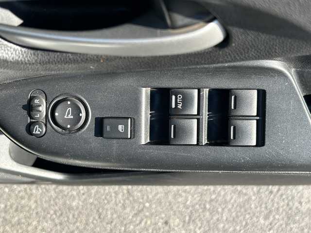 ホンダ シャトル G ホンダセンシング 鹿児島県 2019(平31)年 4.7万km プラチナホワイトパール クルーズコントロール/レーンキープアシスト/CD再生/パワーステアリング/保証書/取扱説明書/記録簿/アイドリングストップ/スペアキー/ミュージックプレイヤー接続/フルフラットシート/純正フロアマット/横滑り防止装置/衝突被害軽減システム