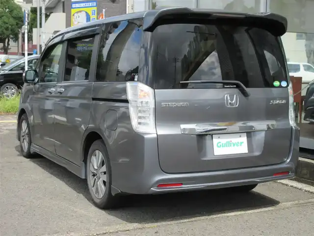 ホンダ ステップワゴン スパーダ Z インターナビセレ 鹿児島県 2012(平24)年 9.1万km ポリッシュドメタルメタリック ワンオーナー/純正HDDインターナビ/リヤエンターテイメントシステム/マルチビューカメラシステム/ビルトインETC/クルーズコントロール/両側パワースライドドア/革巻きステアリング/パドルシフト/スマートキー×2本/取説&保証書有り