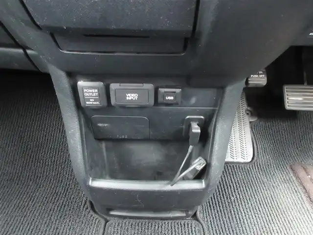 ホンダ ステップワゴン スパーダ Z インターナビセレ 鹿児島県 2012(平24)年 9.1万km ポリッシュドメタルメタリック ワンオーナー/純正HDDインターナビ/リヤエンターテイメントシステム/マルチビューカメラシステム/ビルトインETC/クルーズコントロール/両側パワースライドドア/革巻きステアリング/パドルシフト/スマートキー×2本/取説&保証書有り