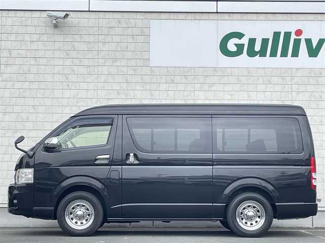 トヨタ ハイエース GL 岩手県 2013(平25)年 8.2万km ブラックマイカ ワンオーナー/4WD/社外SDナビ/・CN-5300WD/CD、DVD、BT、MSV、フルセグTV/社外フリップダウンモニター/ベットキットシート/バックカメラ/ETC/革調シートカバー/ウッドコンビハンドル/リモコンキー/フロアマット/片側パワースライドドア/オートライト/キセノンライト/フォグランプ/保証書/取扱説明書