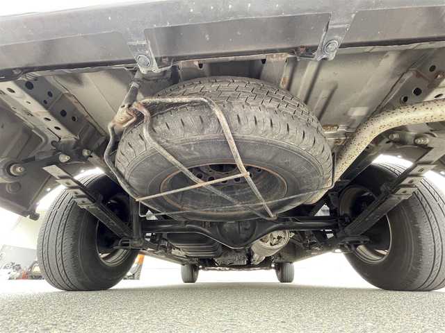 トヨタ ハイエース GL 岩手県 2013(平25)年 8.2万km ブラックマイカ ワンオーナー/4WD/社外SDナビ/・CN-5300WD/CD、DVD、BT、MSV、フルセグTV/社外フリップダウンモニター/ベットキットシート/バックカメラ/ETC/革調シートカバー/ウッドコンビハンドル/リモコンキー/フロアマット/片側パワースライドドア/オートライト/キセノンライト/フォグランプ/保証書/取扱説明書