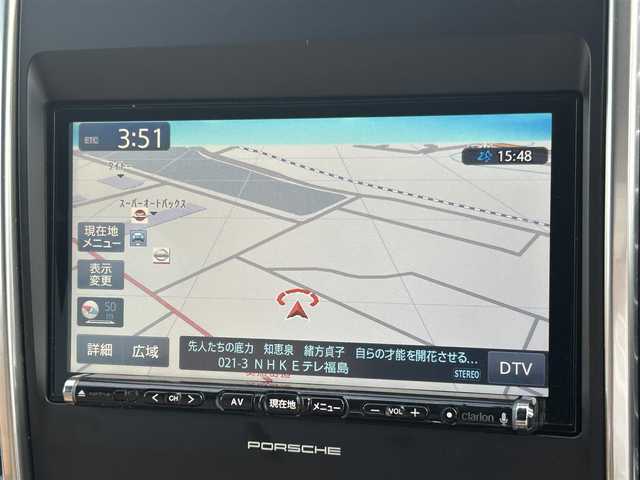 ポルシェ カイエン プラチナエディション 福島県 2014(平26)年 7.3万km ジェットブラック 4WD/純正クラリオンナビ/型番：NX714/【CD/DVD/SD/USB/BT/TV】/バックカメラ/ETC/ドライブレコーダー/レーダー/パドルシフト/レザーシート/前席パワーシート/電動リアゲート/クルーズコントロール/HIDオートライト/純正フロアマット