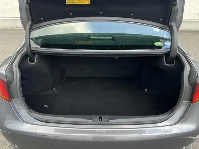 レクサス ＧＳ 300h バージョンL 栃木県 2013(平25)年 5.2万km マーキュリーグレーマイカ サンルーフ/純正HDDナビ/BT/CD/USB/HDD/TV/バックカメラ/黒レザーシート/前席パワーシート/前席シートヒーター/前席エアシート/パワーバックドア/クルーズコントロール/パドルシフト/前後コーナーセンサー/純正18インチAW/LEDヘッドライト/フォグランプ/オートライト/ヘッドライトウォッシャー/カードキー/ETC