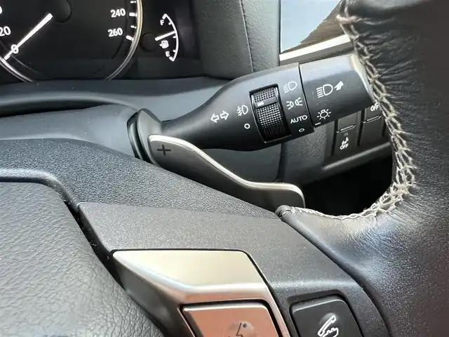 レクサス ＧＳ 300h バージョンL 栃木県 2013(平25)年 5.2万km マーキュリーグレーマイカ サンルーフ/純正HDDナビ/BT/CD/USB/HDD/TV/バックカメラ/黒レザーシート/前席パワーシート/前席シートヒーター/前席エアシート/パワーバックドア/クルーズコントロール/パドルシフト/前後コーナーセンサー/純正18インチAW/LEDヘッドライト/フォグランプ/オートライト/ヘッドライトウォッシャー/カードキー/ETC
