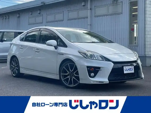 トヨタ プリウス S ツーリングセレ G’s 栃木県 2015(平27)年 10.5万km ホワイトパールクリスタルシャイン (株)IDOMが運営する【じしゃロン宇都宮店】の自社ローン専用車両になります。こちらは現金またはオートローンご利用時の価格です。自社ローンご希望の方は別途その旨お申付け下さい/純正ナビ/バックカメラ/フルセグ/ＤＶＤ/Ｂｌｕｅｔｏｏｔｈ/ビルトインＥＴＣ/スマートキー/スペアキー/プッシュボタンスタート/ＨＩＤヘッドライト/フォグライト/オートライト/純正アルミホイール