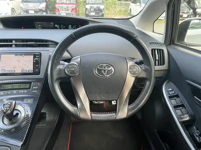 トヨタ プリウス S ツーリングセレ G’s 栃木県 2015(平27)年 10.5万km ホワイトパールクリスタルシャイン (株)IDOMが運営する【じしゃロン宇都宮店】の自社ローン専用車両になります。こちらは現金またはオートローンご利用時の価格です。自社ローンご希望の方は別途その旨お申付け下さい/純正ナビ/バックカメラ/フルセグ/ＤＶＤ/Ｂｌｕｅｔｏｏｔｈ/ビルトインＥＴＣ/スマートキー/スペアキー/プッシュボタンスタート/ＨＩＤヘッドライト/フォグライト/オートライト/純正アルミホイール