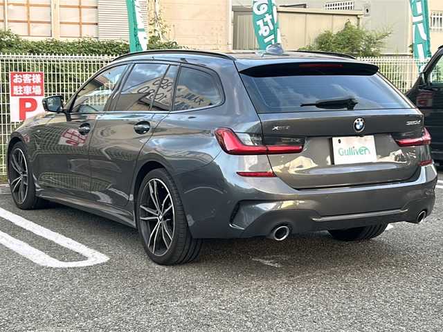 ＢＭＷ ３２０ｄ xDrive ツーリング Mスポーツ 兵庫県 2020(令2)年 4.8万km ミネラルグレー 4WD/軽油/ターボ/ワンオーナー/ファストトラックパッケージ/19インチAW/Mスポーツブレーキ(ブレーキキャリパー)/アダプティブMサスペンション/純正HDDナビ/全方位カメラ/ETC/パークディスタンスコントロール/パーキングアシスト/ドライビングアシストプロフェッショナル/ハイグロスブラックルーフレール/ブラックグリル/アダプティブLEDヘッドランプ/ハイビームアシスト/LEDフロントフォグ/パドルシフト/パワーバックドア/コンフォートアクセス/保証書/取説/スペアキー1本