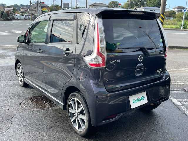 日産 デイズ ハイウェイスターG ターボ 神奈川県 2017(平29)年 13.5万km プレミアムパープルP 社外メモリナビ/CN-E310D/全方位モニター/バックカメラ/ドアバイザー/プッシュスタート/ETC/ワンセグテレビ/純正アルミ/純正フロアマット/スペアキー/取扱説明書/保証書