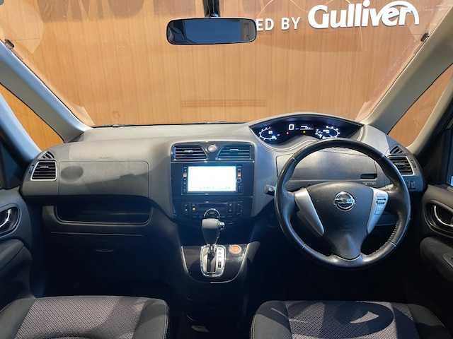 日産 セレナ ハイウェイスター 宮城県 2013(平25)年 8.6万km スーパーブラック 4WD/純正メモリーナビ/MC312D-W/CD/DVD/Bluetooth/TV/バックカメラ/インテリジェントキー/プッシュスタート/ドアバイザー/フロアマット/新車時保証書/取扱説明書/スペアキー　１