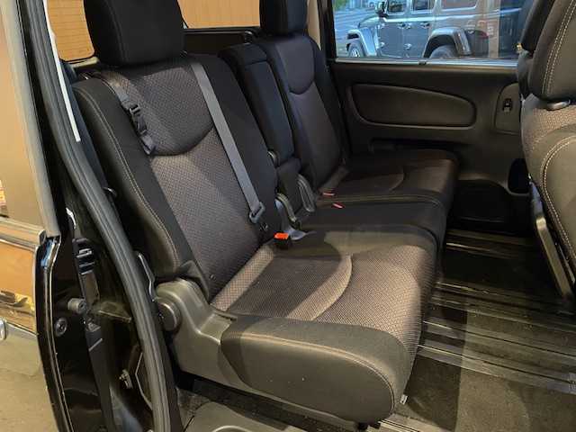 日産 セレナ ハイウェイスター 宮城県 2013(平25)年 8.6万km スーパーブラック 4WD/純正メモリーナビ/MC312D-W/CD/DVD/Bluetooth/TV/バックカメラ/インテリジェントキー/プッシュスタート/ドアバイザー/フロアマット/新車時保証書/取扱説明書/スペアキー　１