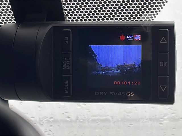 トヨタ Ｃ－ＨＲ G－T 道北・旭川 2017(平29)年 10.2万km センシュアルレッドマイカ /寒冷地仕様//純正ナビ/CD/DVD/BT/SD/フルセグ//バックカメラ//トヨタセーフティセンス＋/BSM/PCS/LDA/RCTA/オートマチックハイビーム/レーダークルーズコントロール//オートライト//前席シートヒーター//純正エンジンスターター//社外16インチAW冬タイヤ//純正18インチAW夏タイヤ積込//ミラーヒーター//ドライブレコーダー//スペアキー//LEDヘッドライト//フォグランプ//革調シートカバー//横滑り防止//フロアマット//ドアバイザー//保証書