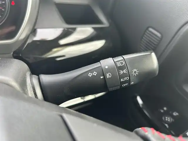 スズキ スペーシア カスタム HYBRID XS 大阪府 2018(平30)年 8万km ブルーイッシュブラックパール3 (株)IDOMが運営する【じしゃロン堺店】の自社ローン専用車両になります。/こちらは現金またはオートローンご利用時の価格です。自社ローンご希望の方は別途その旨お申付け下さい