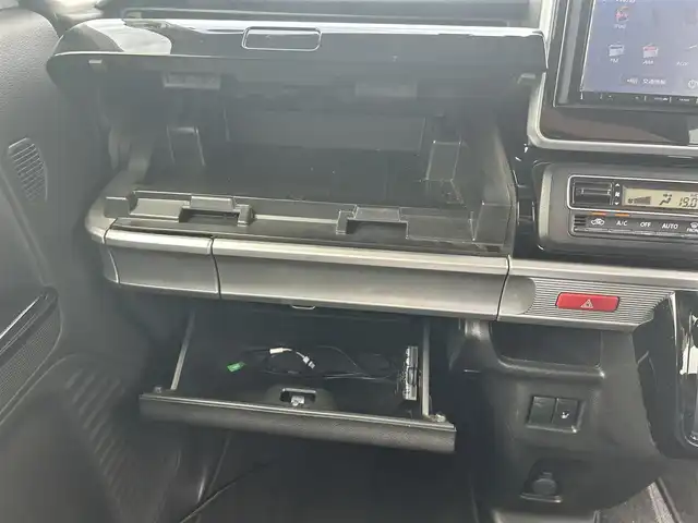 スズキ スペーシア カスタム HYBRID XS 大阪府 2018(平30)年 8万km ブルーイッシュブラックパール3 (株)IDOMが運営する【じしゃロン堺店】の自社ローン専用車両になります。/こちらは現金またはオートローンご利用時の価格です。自社ローンご希望の方は別途その旨お申付け下さい