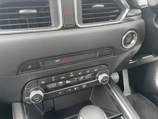 マツダ ＣＸ－５ XD ブラックトーンエディション 東京都 2024(令6)年 0.9万km ジェットブラックマイカ ワンオーナー/純正ナビ（BT/地デジTV)/ハーフレザーシート（黒）/ステアリングヒーター/シートヒーター/バックカメラ/全包囲カメラ/i-ACTIVESENSE/純正１９インチアルミ/パワーバックドア/エンジンプッシュボタン/パドルシフト/メモリーパワーシート/前後ドライブレコーダー/ETC/純正マット/スペアキー１本/保証書・取説
