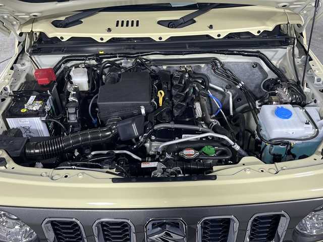 スズキ ジムニー ノマド FC 沖縄県 2025(令7)年 0.1万km ベージュ 禁煙車　/４ＷＤ　/ワンオーナー/8インチ純正ディーラーＯＰナビ/【ＣＤ／ＤＶＤ／フルセグＴＶ／ＢＴ】　/バックカメラ　/ＥＴＣ　/レーダークルーズコントロール　/レーダーブレーキサポート/ダウンヒルアシストコントロール　/ＬＥＤヘッドライト　/ヘッドライトウォッシャー/１５インチ純正アルミ/背面タイヤ