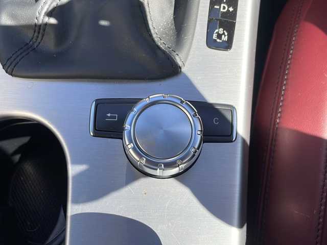 メルセデス・ベンツ ＳＬＫ２００ レーダーセーフティエディション 大阪府 2013(平25)年 1.5万km 白 メーカーHDDナビ/　CD.DVD.BT.フルセグTV/レザーシート/シートヒーター/ベンチレーション/メモリー機能付パワーシート/パドルシフト/HIDライト/ドライブレコーダー/ETC/バックカメラ/社外レーダー/レザーステアリング/ステアリングスイッチ/クルーズコントロール/純正フロアマット/保証書/スペアキー有