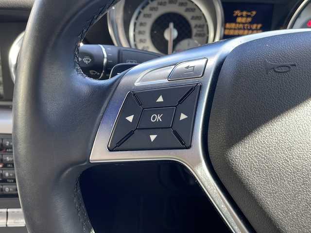 メルセデス・ベンツ ＳＬＫ２００ レーダーセーフティエディション 大阪府 2013(平25)年 1.5万km 白 メーカーHDDナビ/　CD.DVD.BT.フルセグTV/レザーシート/シートヒーター/ベンチレーション/メモリー機能付パワーシート/パドルシフト/HIDライト/ドライブレコーダー/ETC/バックカメラ/社外レーダー/レザーステアリング/ステアリングスイッチ/クルーズコントロール/純正フロアマット/保証書/スペアキー有