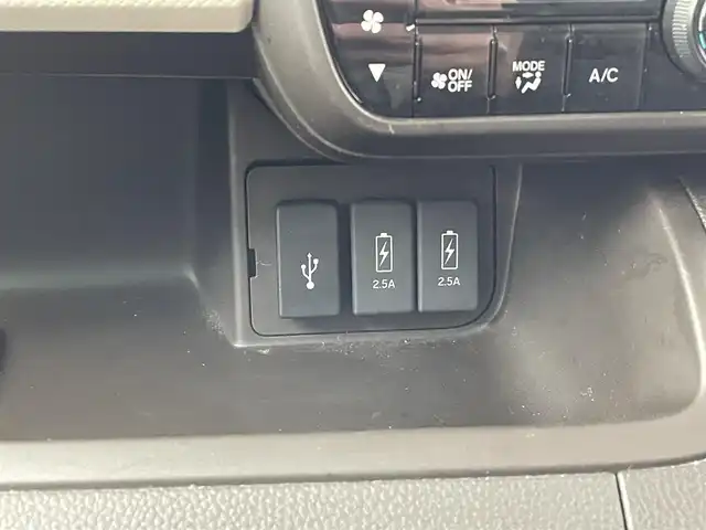 ホンダ Ｎ ＢＯＸ L 岡山県 2021(令3)年 6.6万km プラチナホワイトパール 純正ナビ/フルセグTV、CD、DVD、Bluetooth、AM、FM/バックカメラ/ETC/前席シートヒーター/ホンダセンシング/レーダークルーズコントロール/USB充電ポート/片側パワースライドドア/ECOモード/ドライブレコーダー