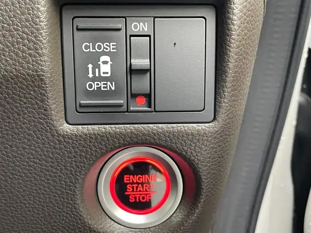 ホンダ Ｎ ＢＯＸ L 岡山県 2021(令3)年 6.6万km プラチナホワイトパール 純正ナビ/フルセグTV、CD、DVD、Bluetooth、AM、FM/バックカメラ/ETC/前席シートヒーター/ホンダセンシング/レーダークルーズコントロール/USB充電ポート/片側パワースライドドア/ECOモード/ドライブレコーダー