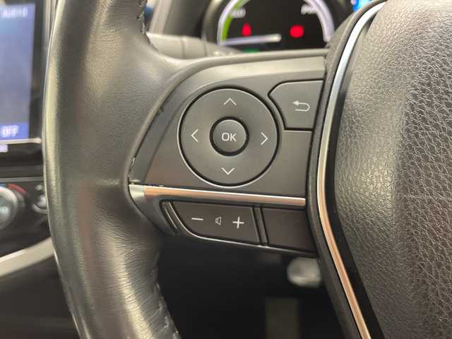 トヨタ カムリ WS 沖縄県 2018(平30)年 8.5万km シルバーM ワンオーナー/純正9インチナビ【NSZT-Y68T】/（フルセグTV DVD　Bluetooth）/バックカメラ/ビルトインETC/トヨタセーフティセンス/ハーフレザーシート/パワーシート/パドルシフト/ステアリングスイッチ/革巻きステアリング/クリアランスソナー/スマートキー/スペアキー/プッシュスタート/LEDヘッドライト/オートライト/純正フロアマット/純正18インチアルミホイール/保証書/取扱説明書/記録簿