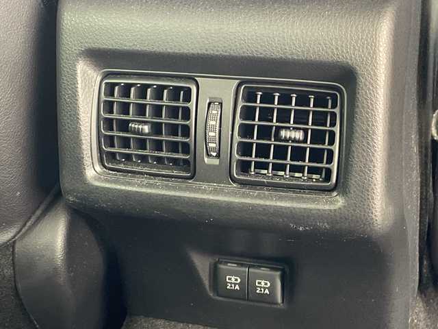 トヨタ カムリ WS 沖縄県 2018(平30)年 8.5万km シルバーM ワンオーナー/純正9インチナビ【NSZT-Y68T】/（フルセグTV DVD　Bluetooth）/バックカメラ/ビルトインETC/トヨタセーフティセンス/ハーフレザーシート/パワーシート/パドルシフト/ステアリングスイッチ/革巻きステアリング/クリアランスソナー/スマートキー/スペアキー/プッシュスタート/LEDヘッドライト/オートライト/純正フロアマット/純正18インチアルミホイール/保証書/取扱説明書/記録簿