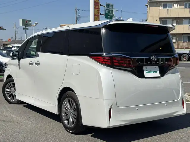 トヨタ アルファード Z 千葉県 2023(令5)年 1.5万km プラチナホワイトパールマイカ ワンオーナー車/トヨタセーフティーセンス/衝突軽減ブレーキ/レーンキープアシスト/レーダークルーズコントロール/ブラインドスポットモニター/純正14インチナビ/フルセグTV/バック＆全方位カメラ/パーキングアシスト/Bluetooth/カープレイ/両側電動スライドドア/ユニバーサルステップ/左右独立ムーンルーフ/セキュリティー/ドライブレコーダー/保証書・取説/スペアキー