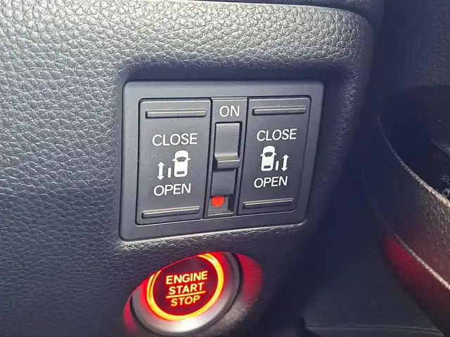 ホンダ Ｎ ＢＯＸ カスタム G L ターボ ホンダセンシング 大阪府 2018(平30)年 1.9万km ミラノレッド /禁煙車//HondaSENSING//ACC(アダプティブクルーズコントロール//LKAS(車線維持支援システム）//オートハイビーム//純正シーケンシャルターンランプ//社外ナビ【AVN-LS01】//CD/DVD/Bluetooth/フルTV//バックカメラ//ステアリングスイッチ//両側パワースライドドア//ビルトインETC//USB充電//ハーフレザーシート//純正15AW//前後ドラレコ【DRC-35ST】