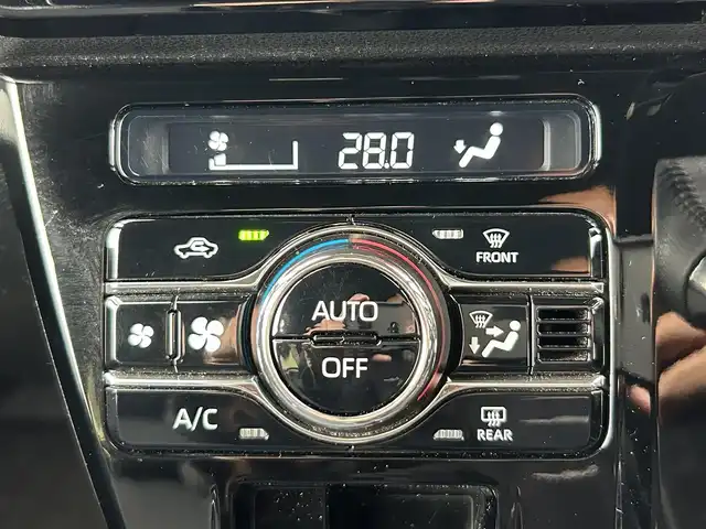 ダイハツ タント カスタム RS 鳥取県 2022(令4)年 3.9万km シャイニングホワイトパール ターボ車/純正ナビ/フルセグ/DVD/CD/BT/USB/全方位カメラ/スマートアシスト/前後クリアランスソナー/ブレーキホールド/レーンキープアシスト/両側パワースライド/ハーフレザーシート/前席シートヒーター/LEDヘッドライト/フォグライト/純正15インチアルミホイール/プッシュエンジンスタート/アイドリングストップ/フロアマット/ドアバイザー/保証書・取扱説明書